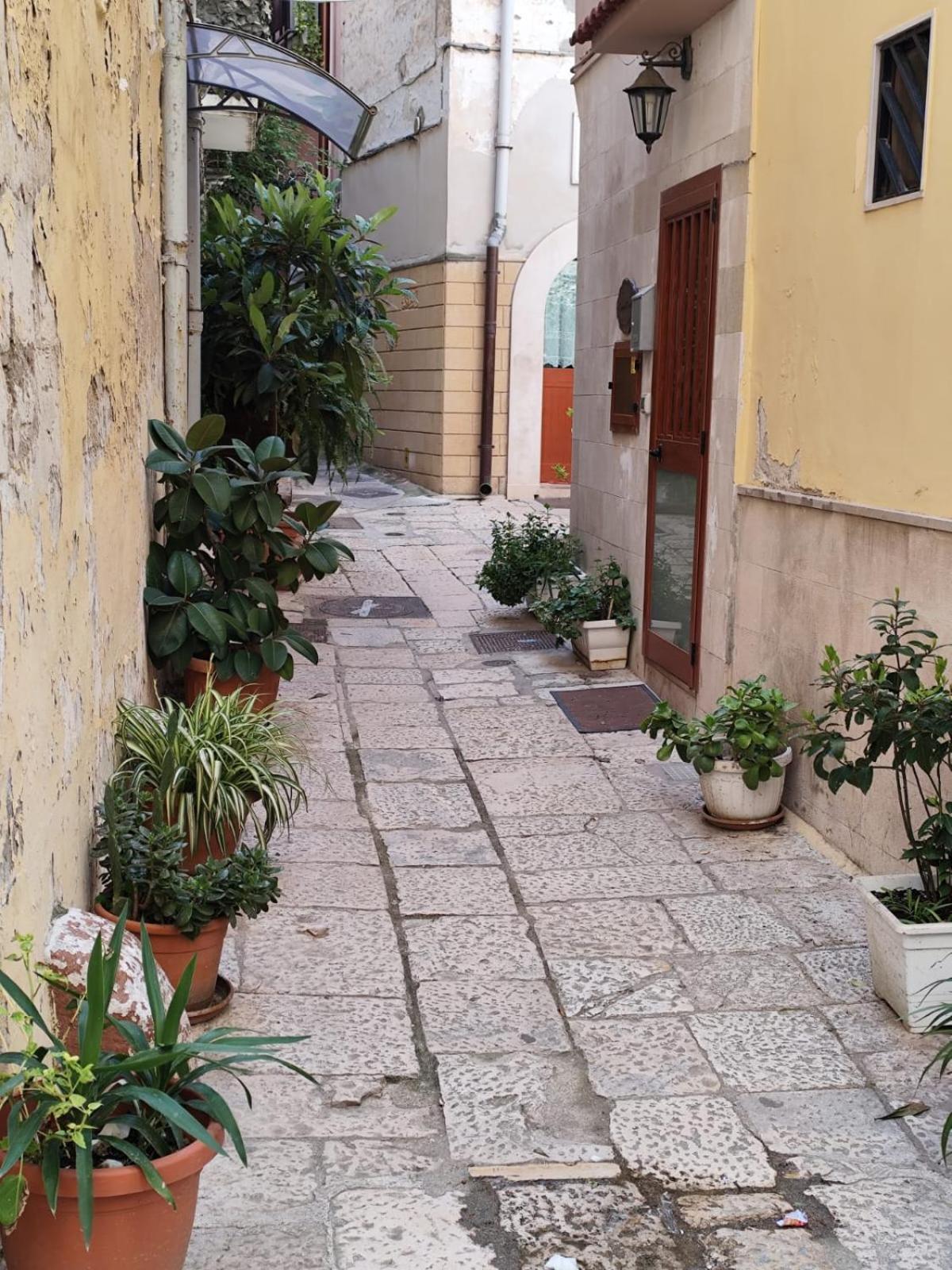 Corte Del Dattilo Nel Borgo Antico Bari Buitenkant foto